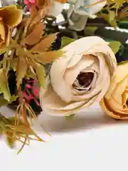 Желтый искусственные цветы Камелии, букет, пионы, розы, ранункулюсы, осока, растения, зелень