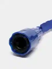 Синий садовый шланг для полива