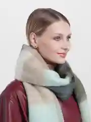 Белый шарф цветной, 250х40 см