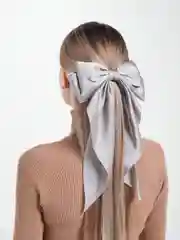 Серебряный бант для волос на заколке, атласный