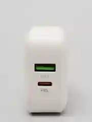 Белый зарядное устройство Borofone BA46A USB + Type-C PD (быстрая зарядка 3.0, 3A, 18W)