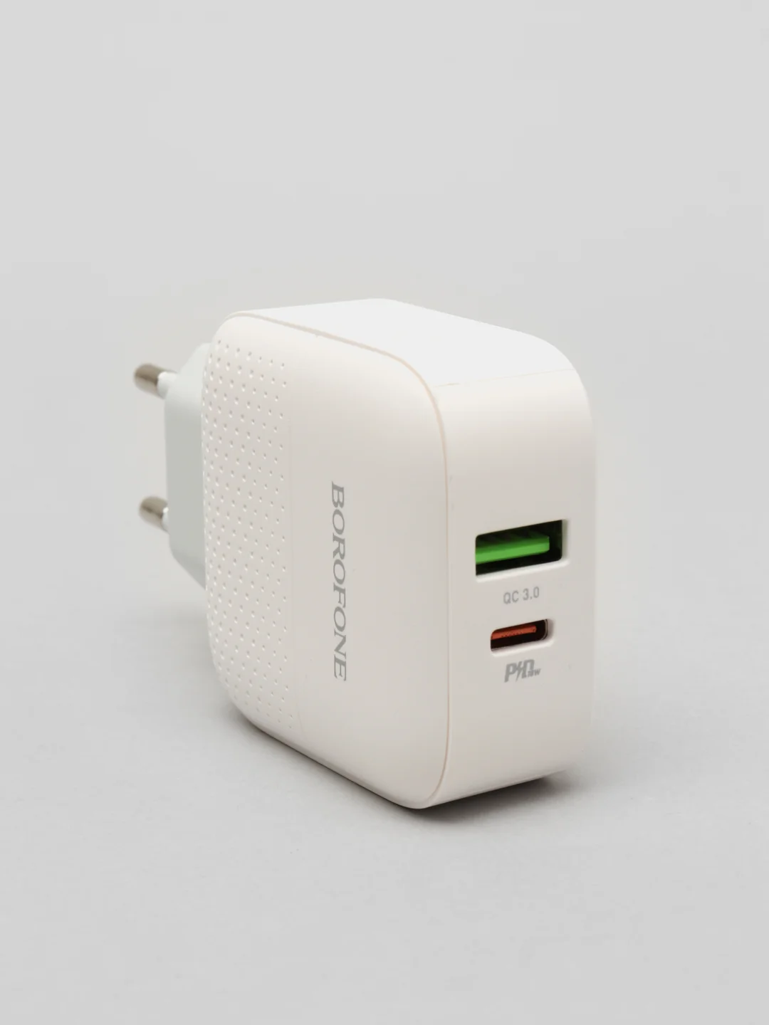 Белый зарядное устройство Borofone BA46A USB + Type-C PD (быстрая зарядка 3.0, 3A, 18W)