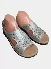 Женские босоножки "Великан"