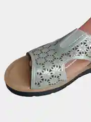 Женские босоножки "Великан"