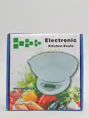 Электронные кухонные весы со съемной чашей на 5 кг.