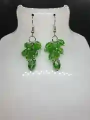 Белый серьги