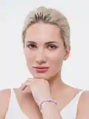 Аметистовый браслет из крупного бисера