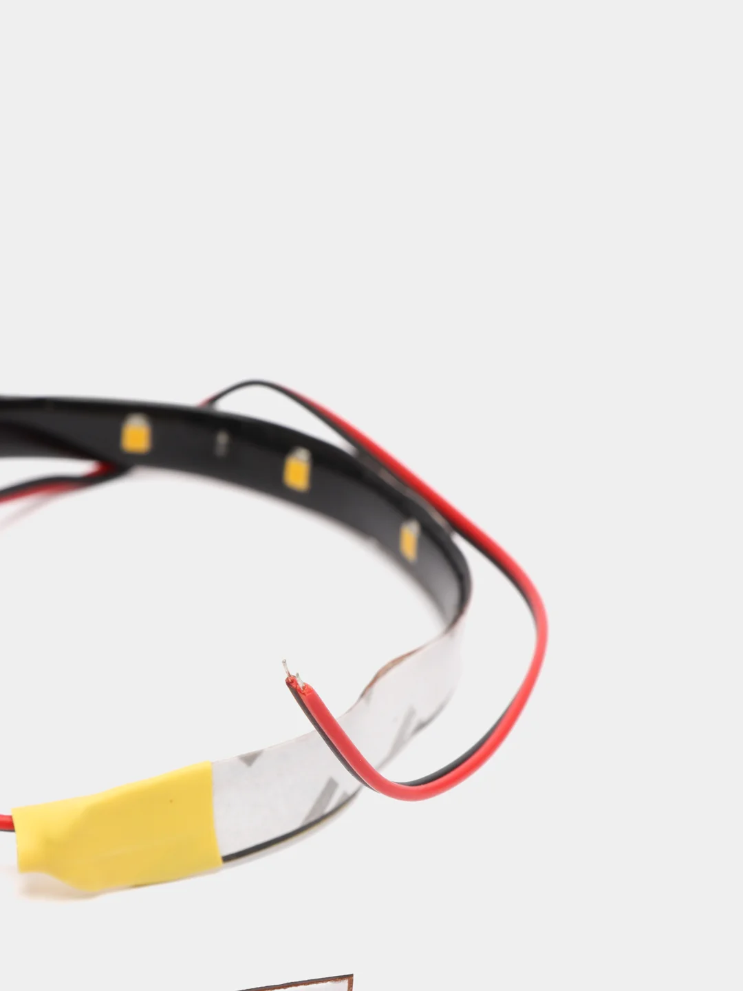Желтый светодиодная LED лента IP65 12V для подсветки салона, знака, габариток