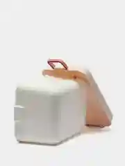 Кораллово-розовый короб пластиковый с крышкой