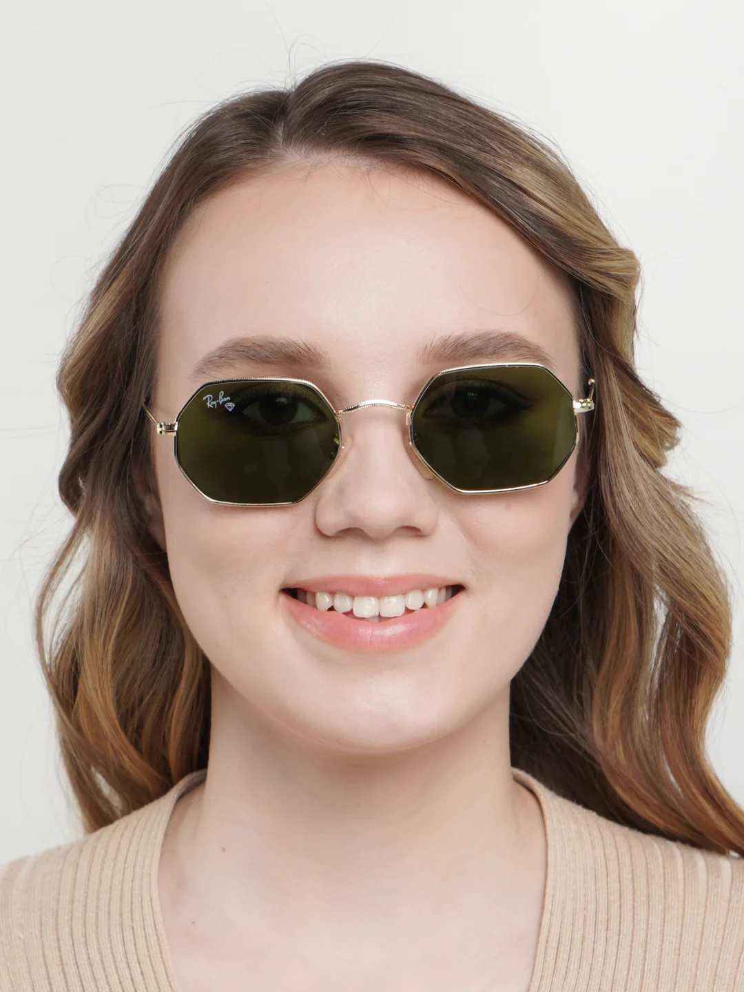 Зеленый женские солнцезащитные очки с UV400 защитой, чехлом и салфеткой, 3 цвета