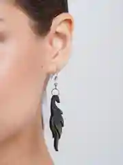 Серьги деревянные "Золотые перья"