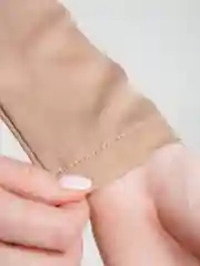 Бежевый платье атласное