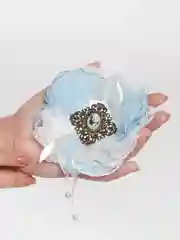 Белый текстильная брошь