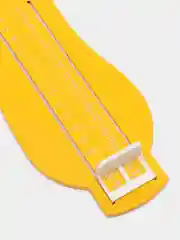Желтый линейка для измерения стопы