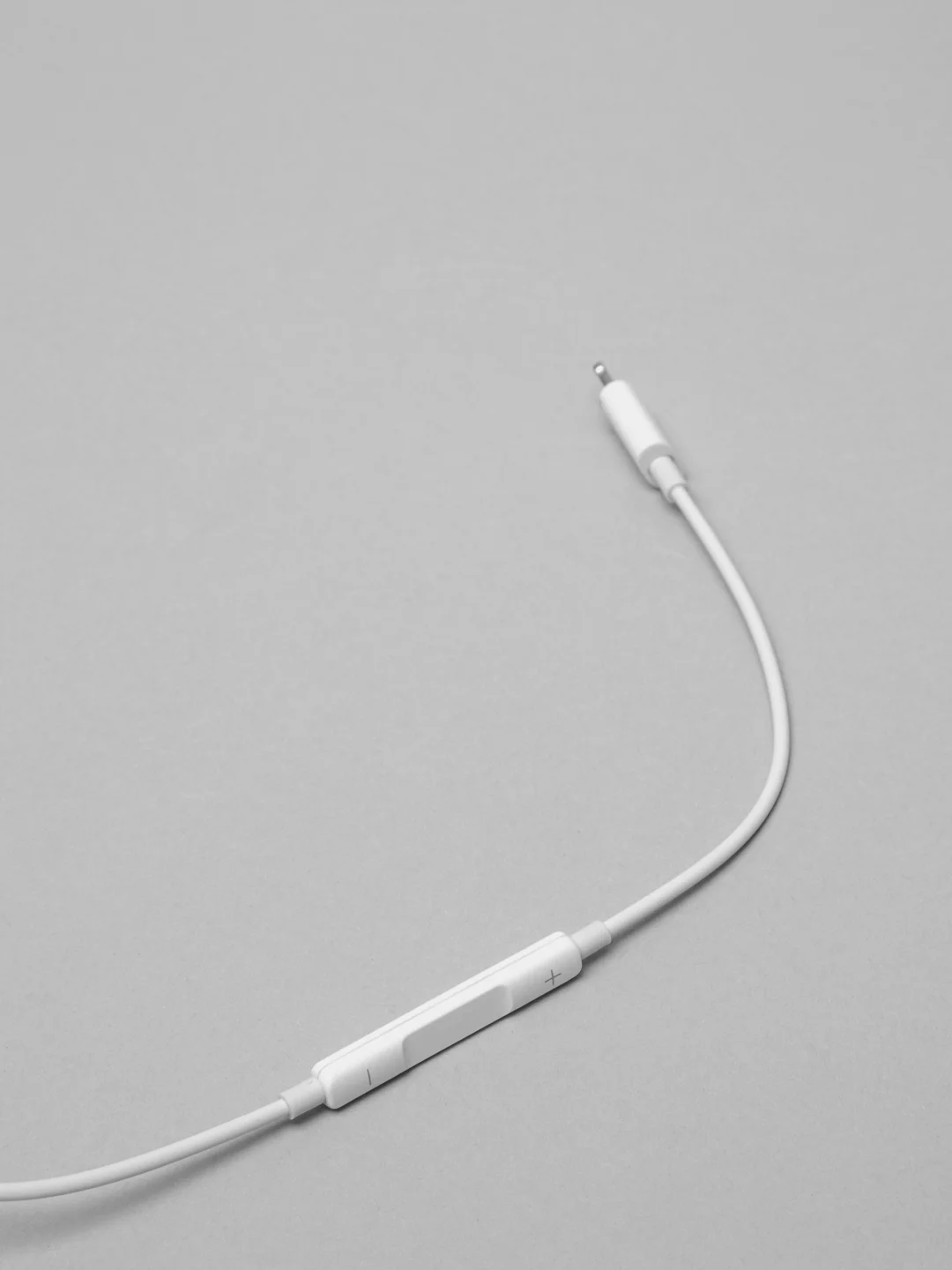 Кабель MH021, Lightning - jack 3.5 mm, с регулировкой громкости