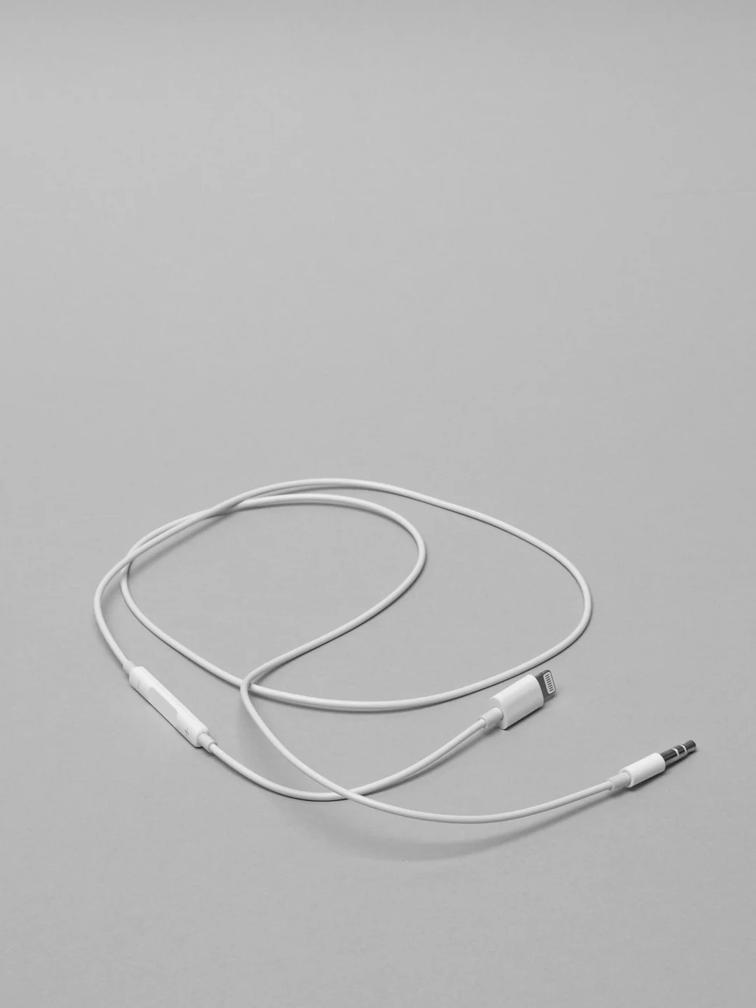 Кабель MH021, Lightning - jack 3.5 mm, с регулировкой громкости