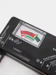 Тестер заряда батареек и аккумуляторов BT-168  BT-168D