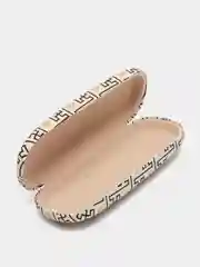 Бежевый футляр для очков