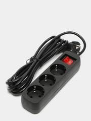 Удлинитель с заземлением Defender G330, 3,0 м, 3 розетки