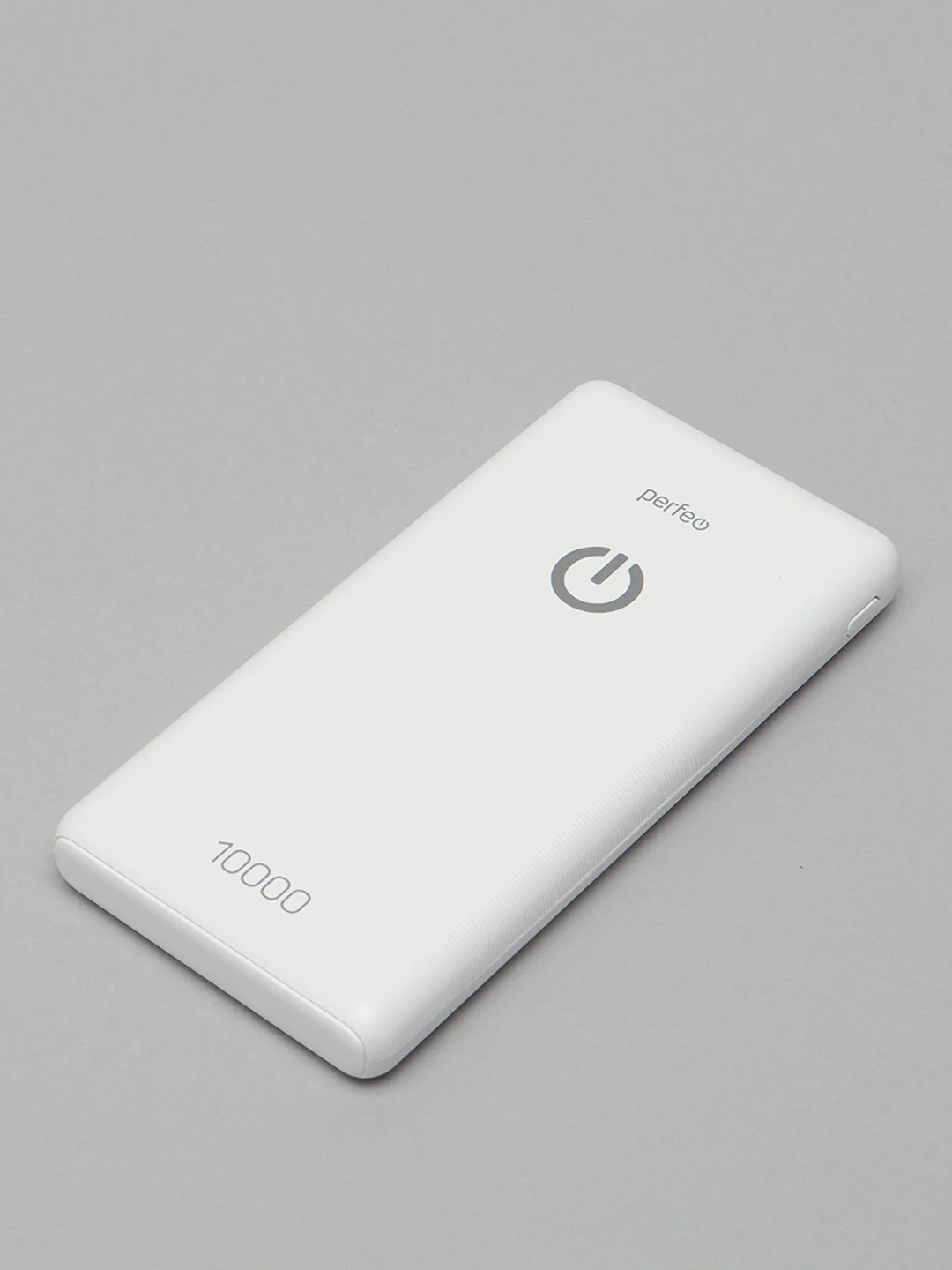 Белый внешний аккумулятор Perfeo PowerBank SPLASH 10000 mah, 2*USB A выхода 2A+1A черный/белый