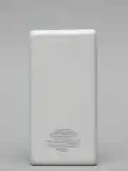 Белый внешний аккумулятор Perfeo PowerBank SPLASH 10000 mah, 2*USB A выхода 2A+1A черный/белый