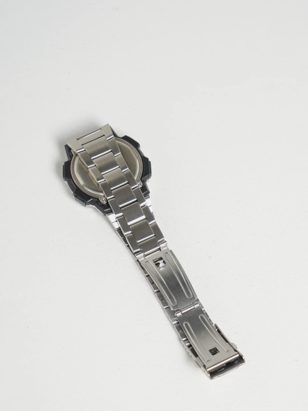 Наручные часы Casio Collection AE-1000WD-1A с водозащитой 100 метров(2)