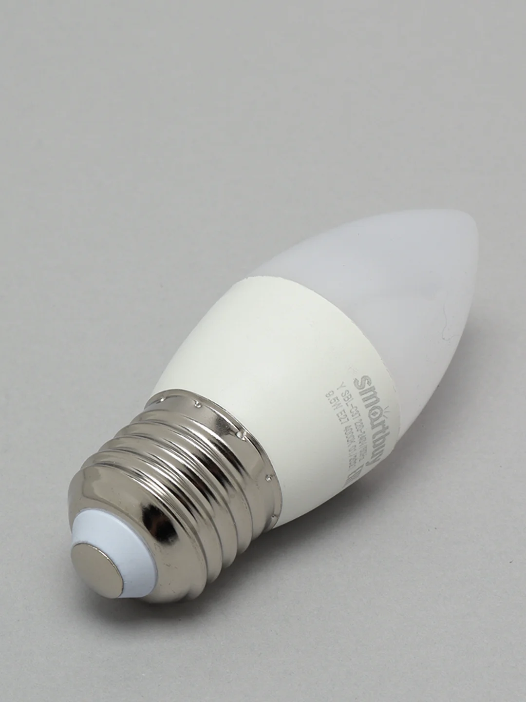 Светодиодная LED Лампа Smartbuy-С37-9,5W/4000/E27, дневной свет