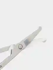 Ножницы закругленные для безопасного ухода за полостью носа, ушей и ногтями у детей