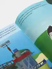 Зеленый книга для детей с наклейками "100 наклеек"