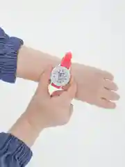 Алый часы детские, с силиконовым ремешком