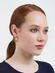Желтый серьги конго, жемчуг, гвоздики, в виде цветка, бабочки, подвески
