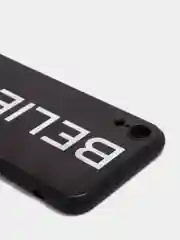 Белый чехол на iPhone XR