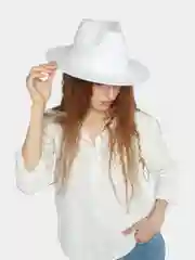 Белый женская шляпа, фетровая