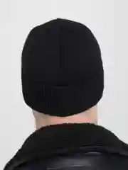 Черный шапка