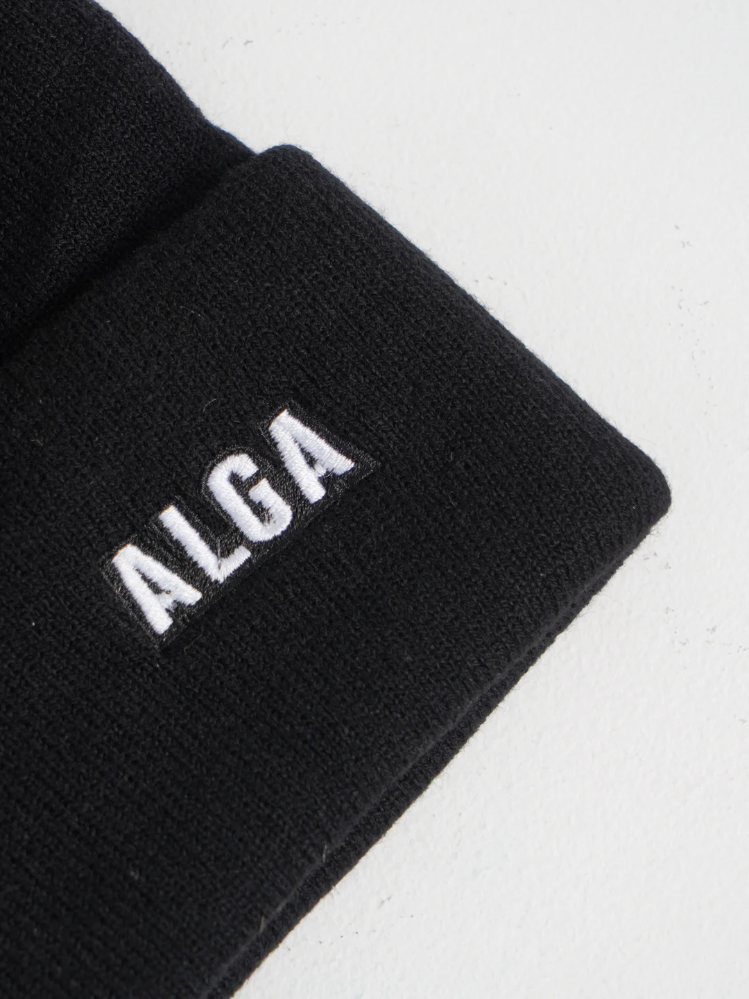 Белый шапка мужская  Alga