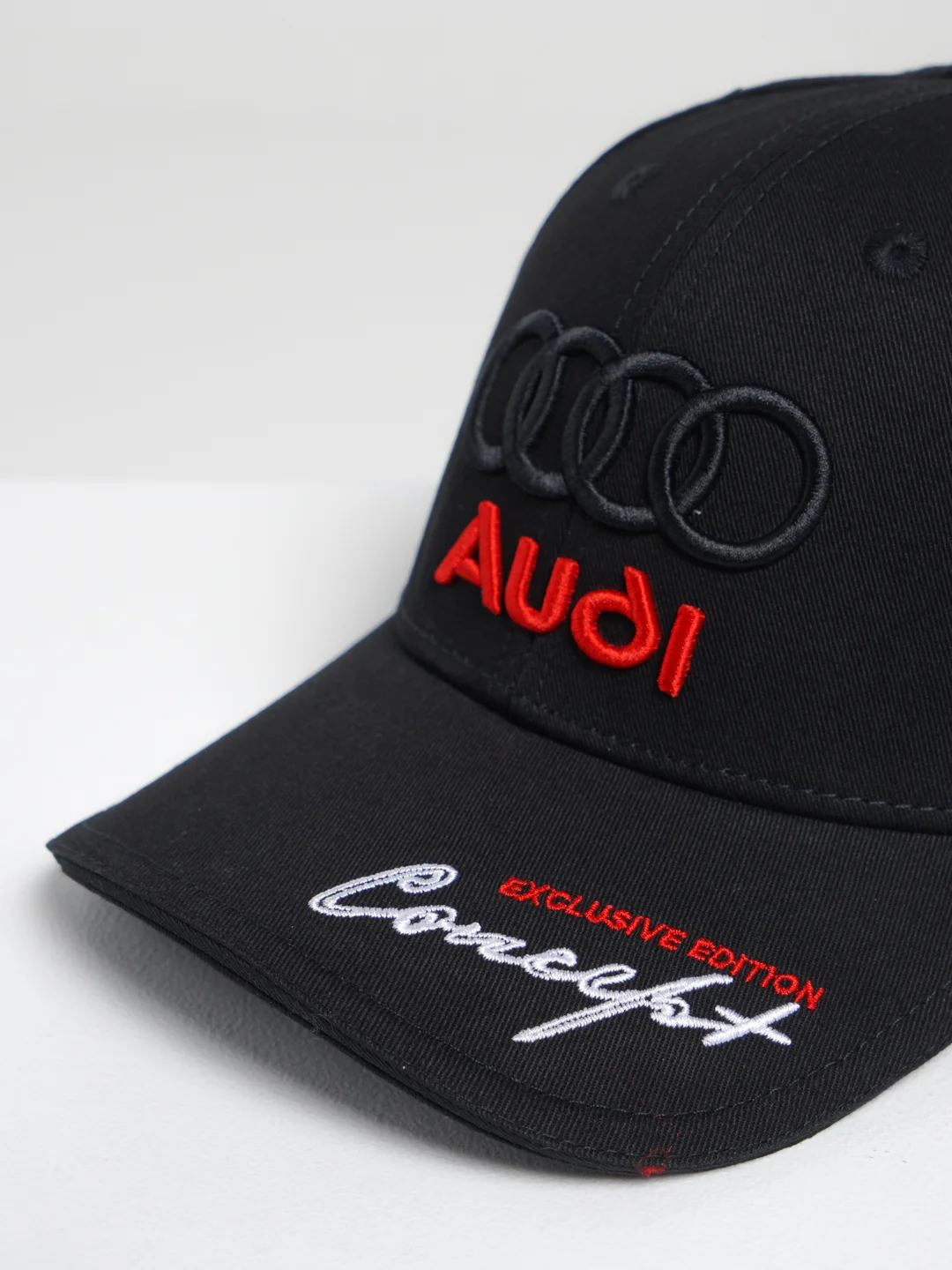 Бейсболка / кепка мужская / женская / унисекс с объемной вышивкой AUDI / Ауди