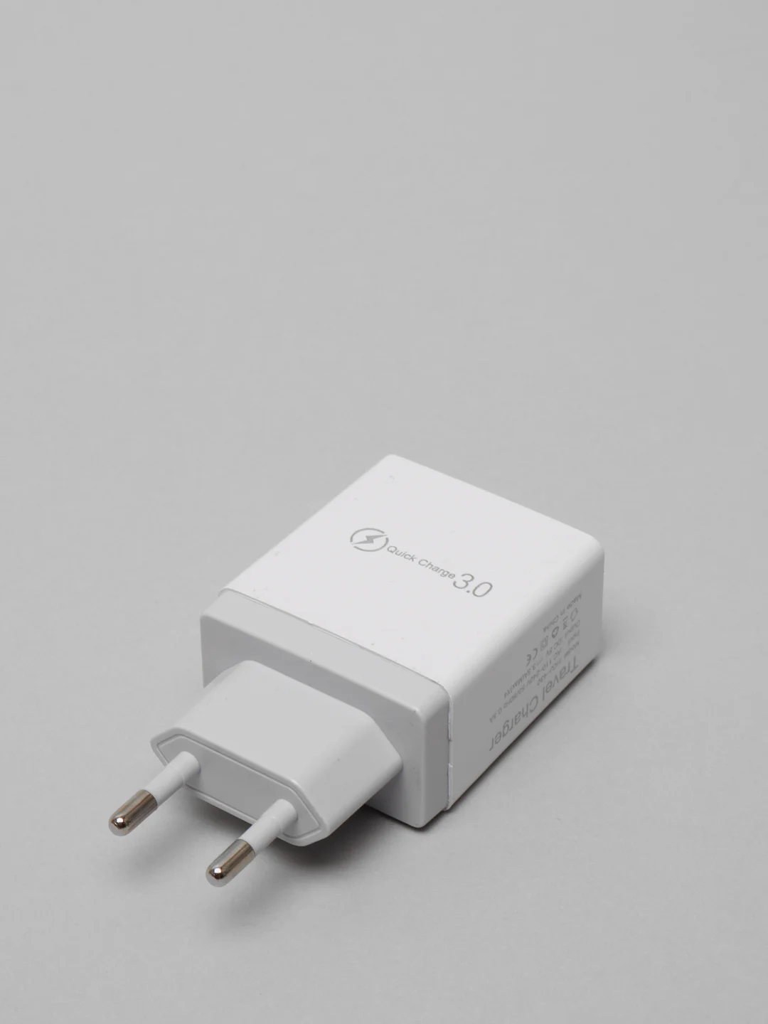 Белый cетевое зарядное устройство на 4 USB / блок питания зарядник