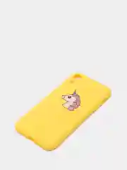 Бежевый чехол на iPhone XR