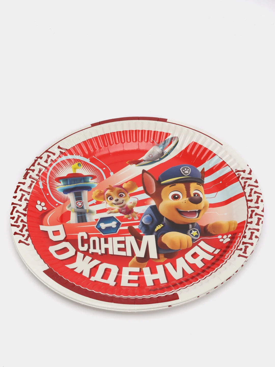 Красный набор бумажных тарелок