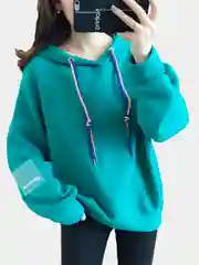 Бирюзовый худи женское утепленное, толстовка с капюшоном, с начесом, с нашивкой на рукаве