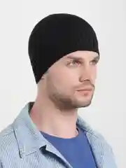 Черный шапка вязаная