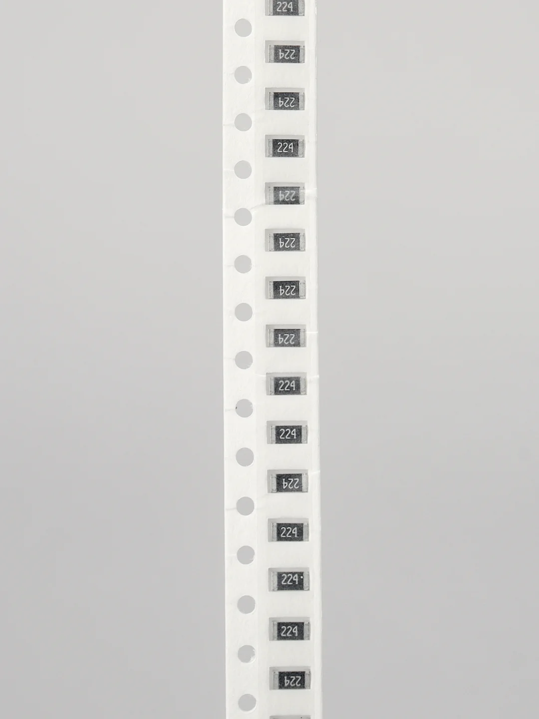 100 штук 220 КОм Чип резистор (SMD) 1206