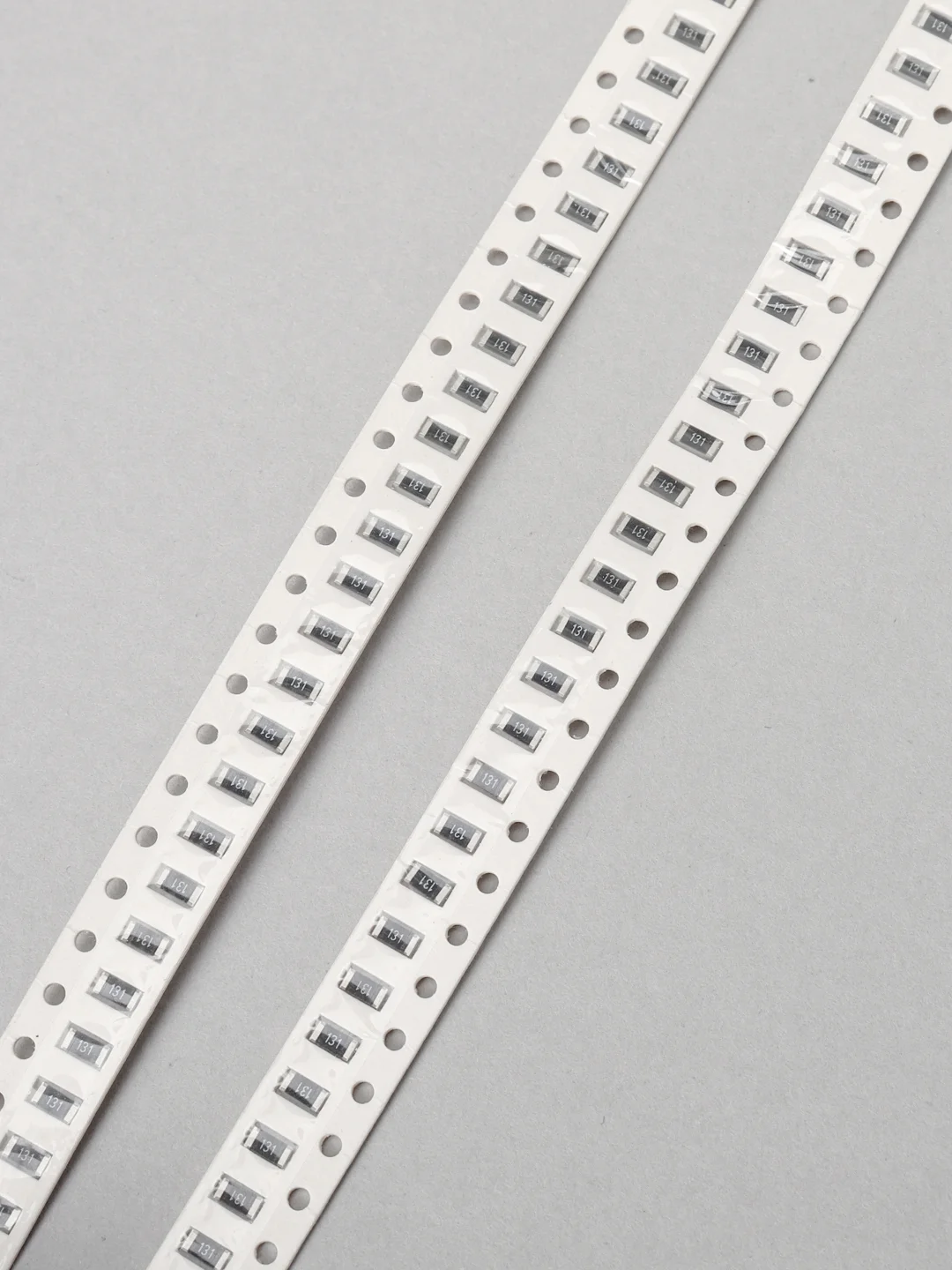 Чип резистор SMD, 1206, 130 Ом, 100 штук