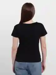 Белый женский костюм, футболка, шорты
