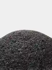 Черный конжаковый спонж для умывания