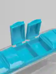 Голубой бутылка для воды с таблетницей