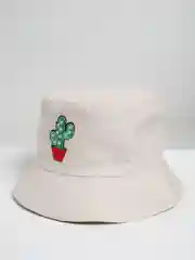 Бежевый панама летняя