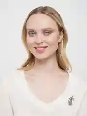 Черный брошь "Заяц"