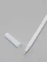 Мультяшные гелевые ручки, белый тон корпуса, цвет пера черный
