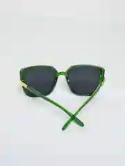 Белый солнцезащитные женские очки